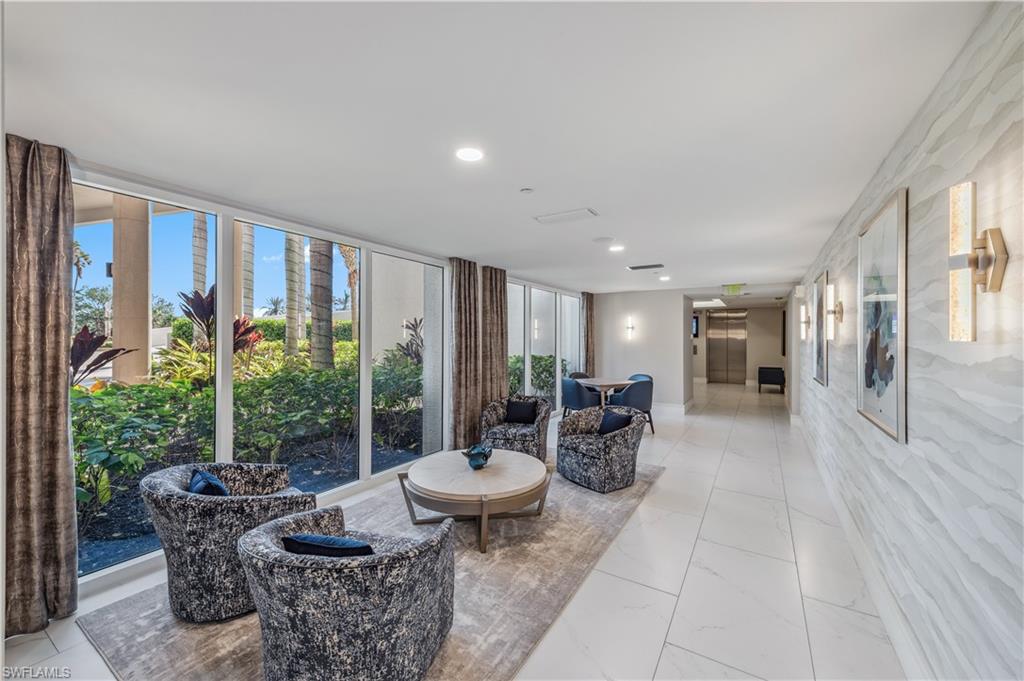 ESPERIA SOUTH - Residential