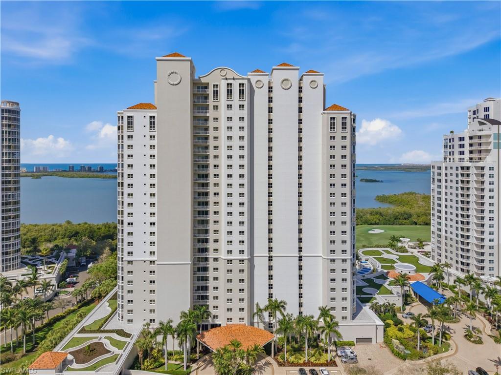 ESPERIA SOUTH - Residential