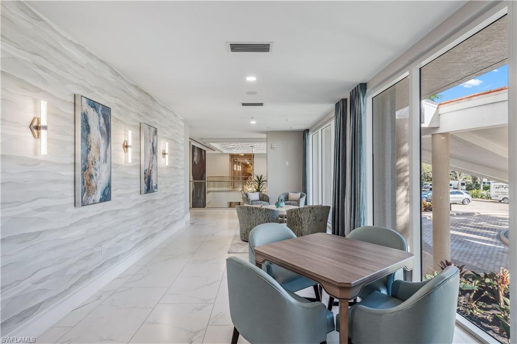 ESPERIA SOUTH - Residential