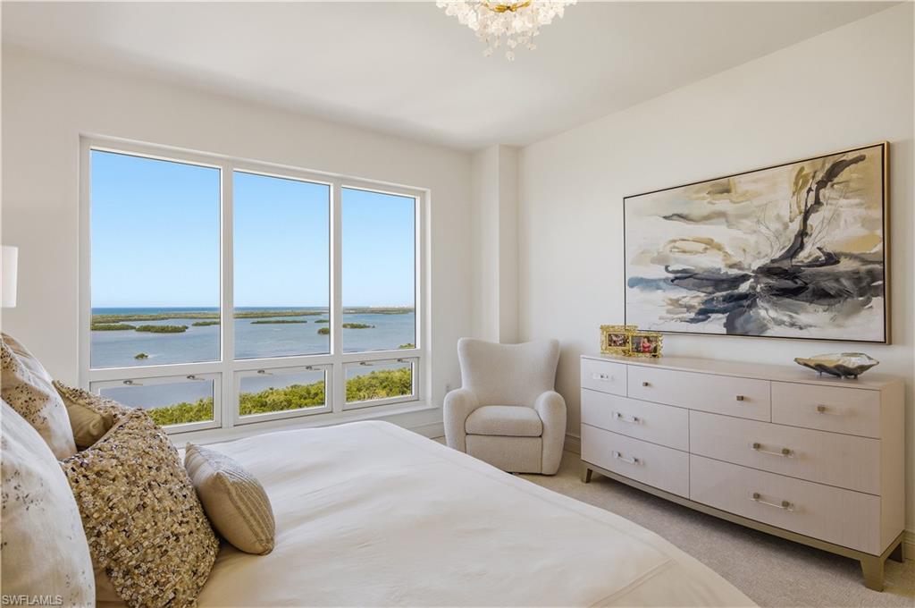 ESPERIA SOUTH - Residential