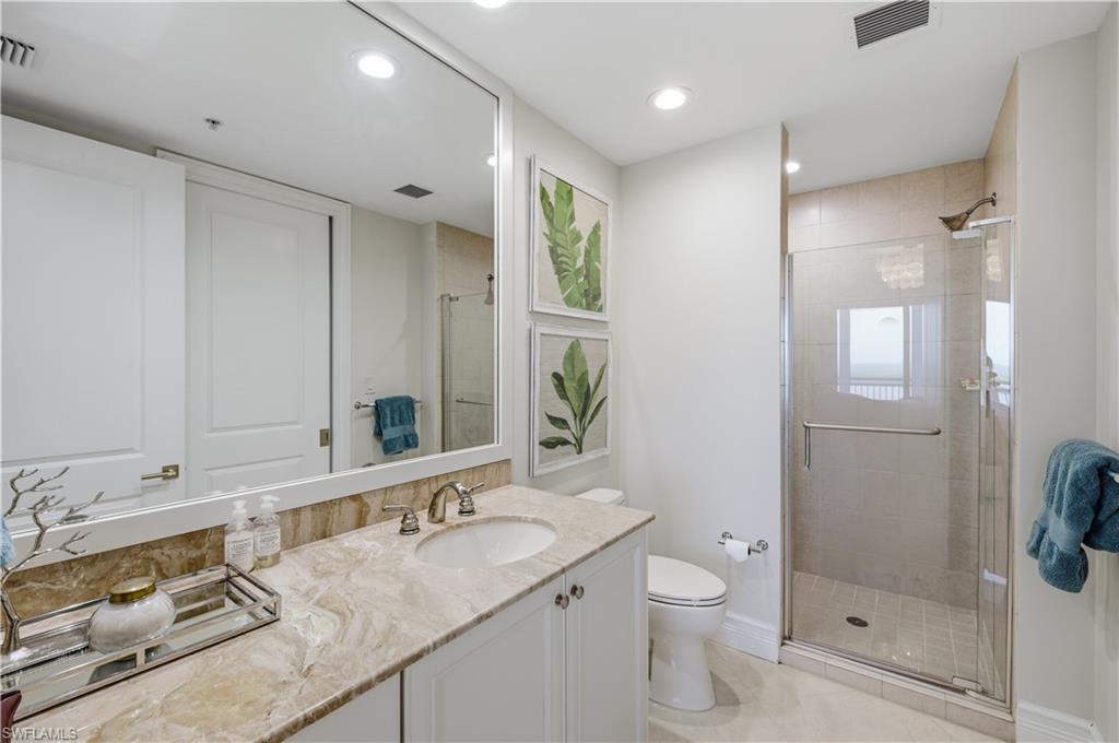 ESPERIA SOUTH - Residential