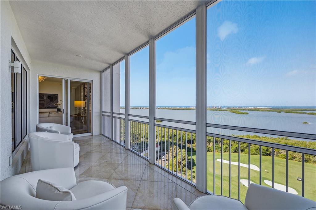 ESPERIA SOUTH - Residential