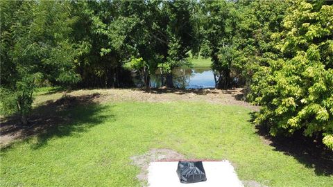 A home in PORT CHARLOTTE