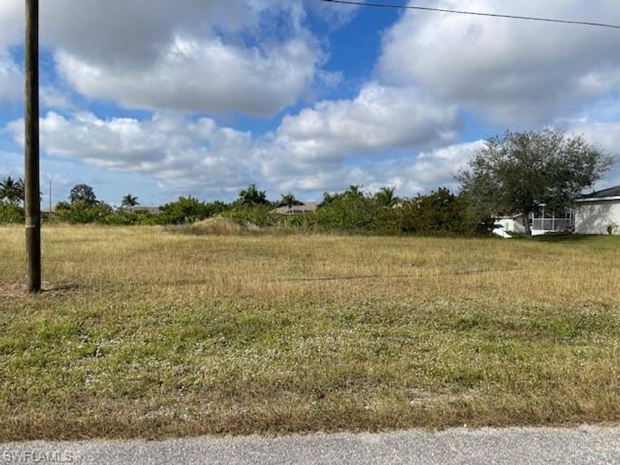Located on the Zanzibar Canal this waterfront property accesses fresh water lakes for great fishing and is ready for your new Florida Dream home. Quiet neighborhood located close to schools, shopping, golfing and many other entertainment venues