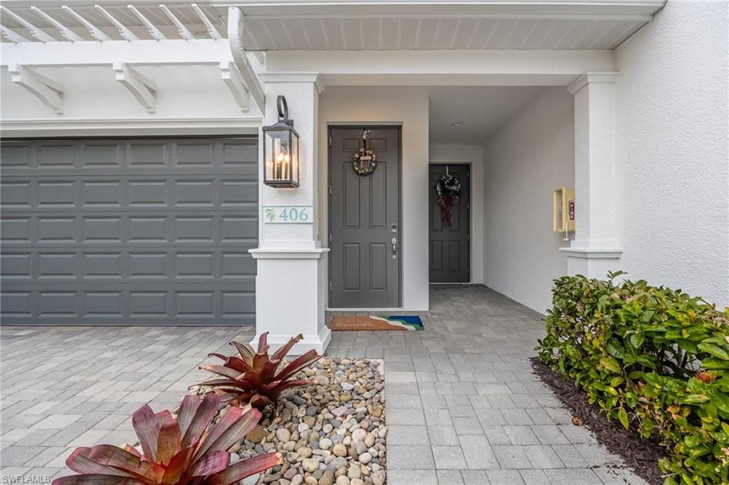 Photo of 2555 Seychelles DR #406, NAPLES, FL 34112 (MLS # 226019496)