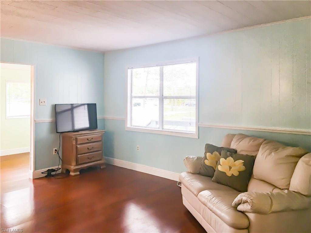 TRAILSIDE - Residential