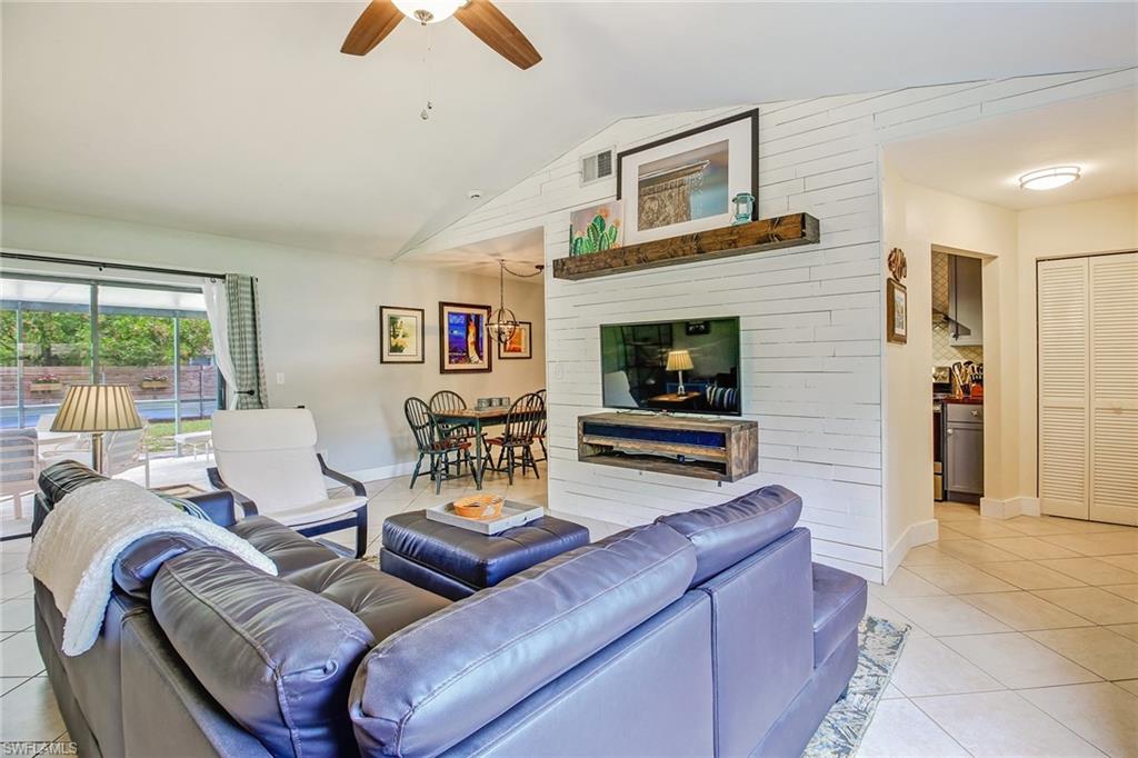 SAN CARLOS PARK - Residential