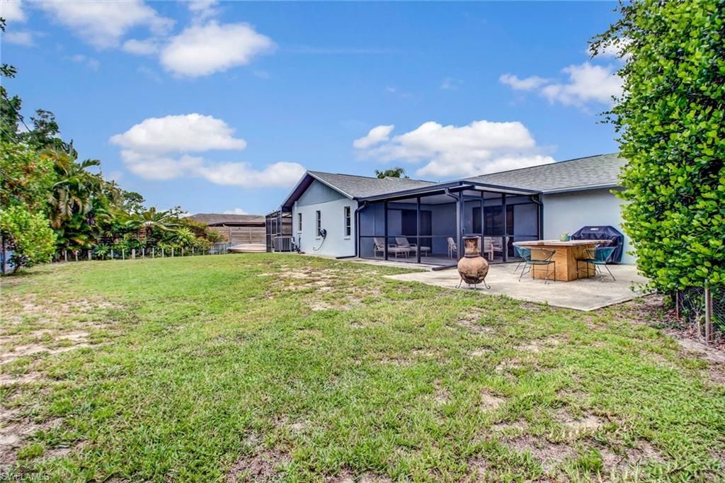 SAN CARLOS PARK - Residential