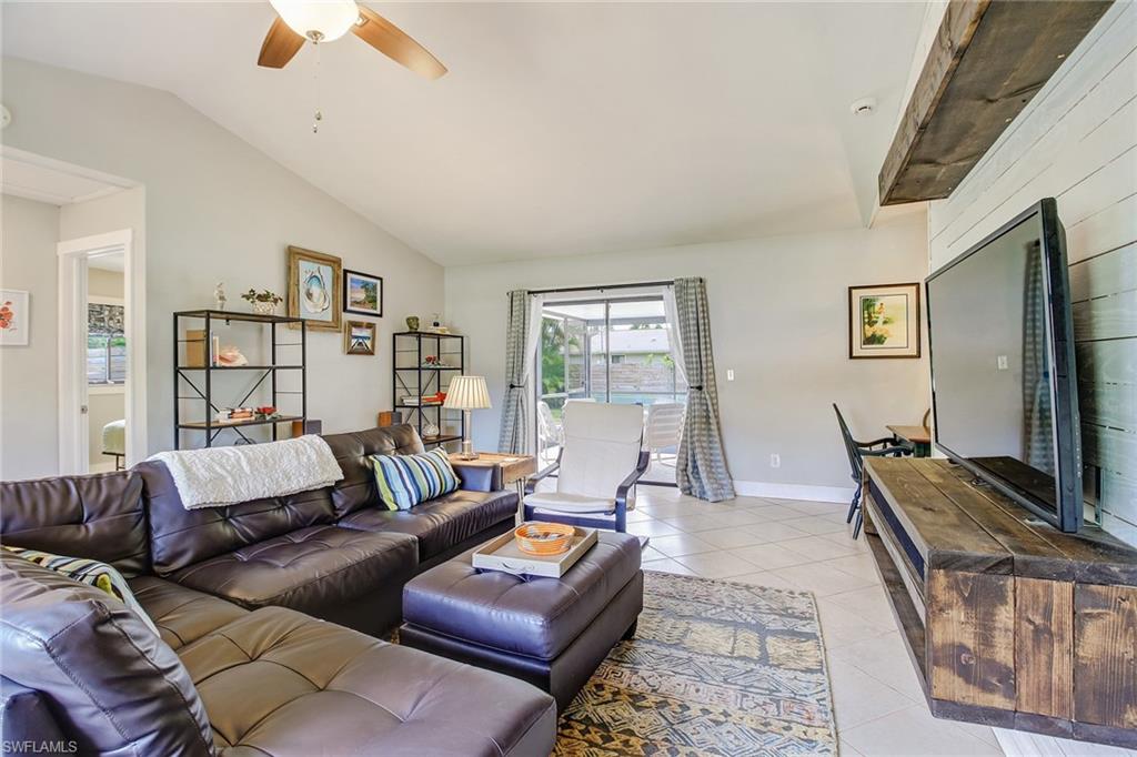 SAN CARLOS PARK - Residential