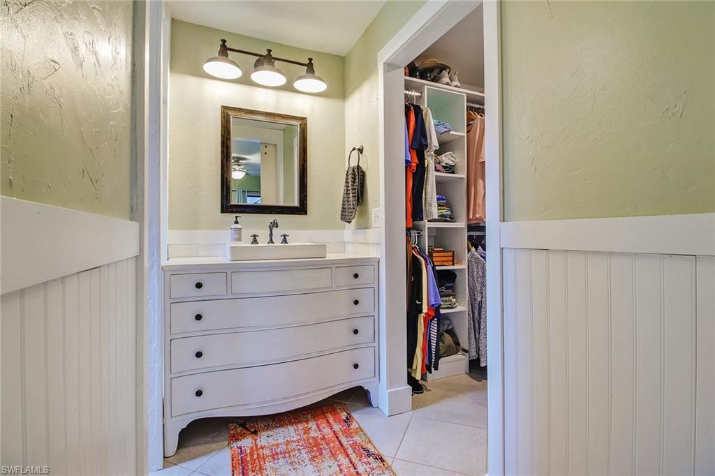 SAN CARLOS PARK - Residential