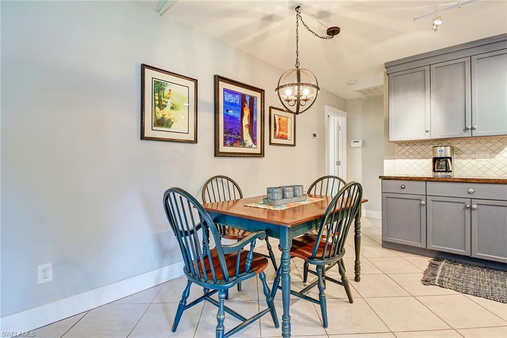 SAN CARLOS PARK - Residential