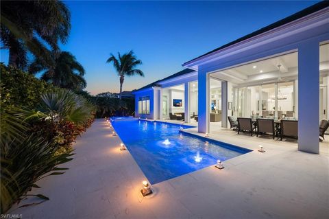 383 Cuddy CT NAPLES FL 34103