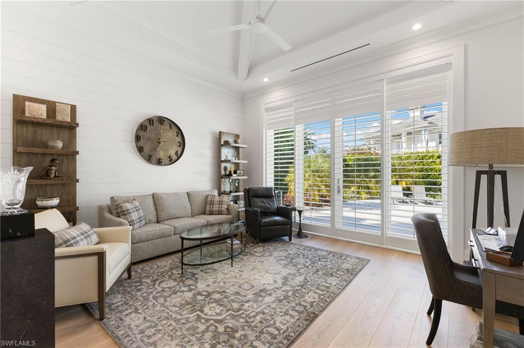 MOORINGS - Residential