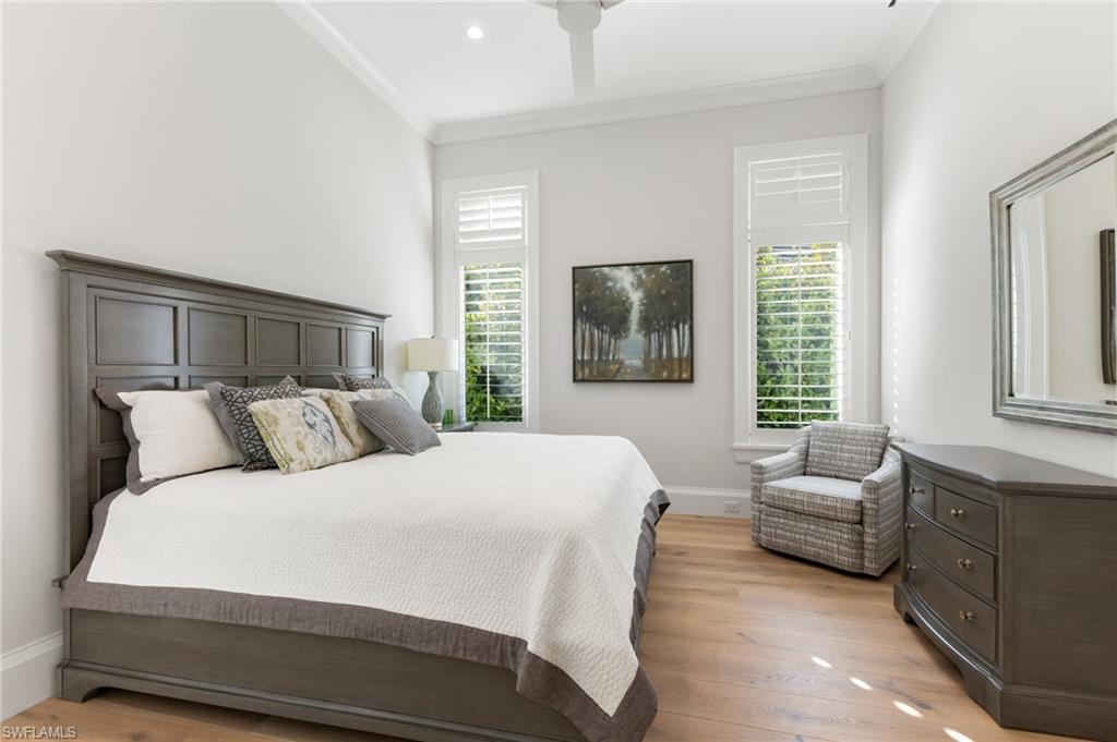 MOORINGS - Residential