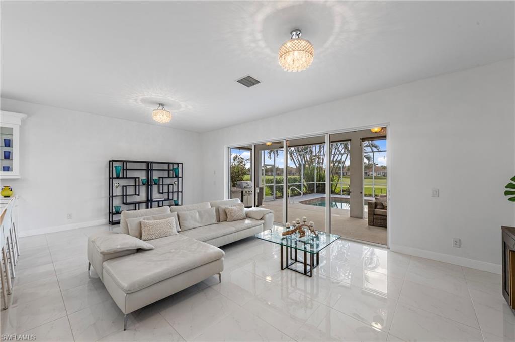 STONEYBROOK - Residential