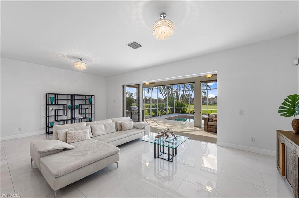 STONEYBROOK - Residential