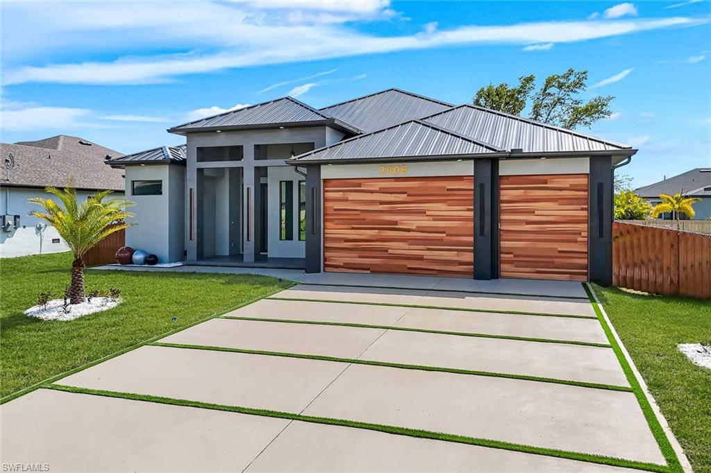 CAPE CORAL - Residential