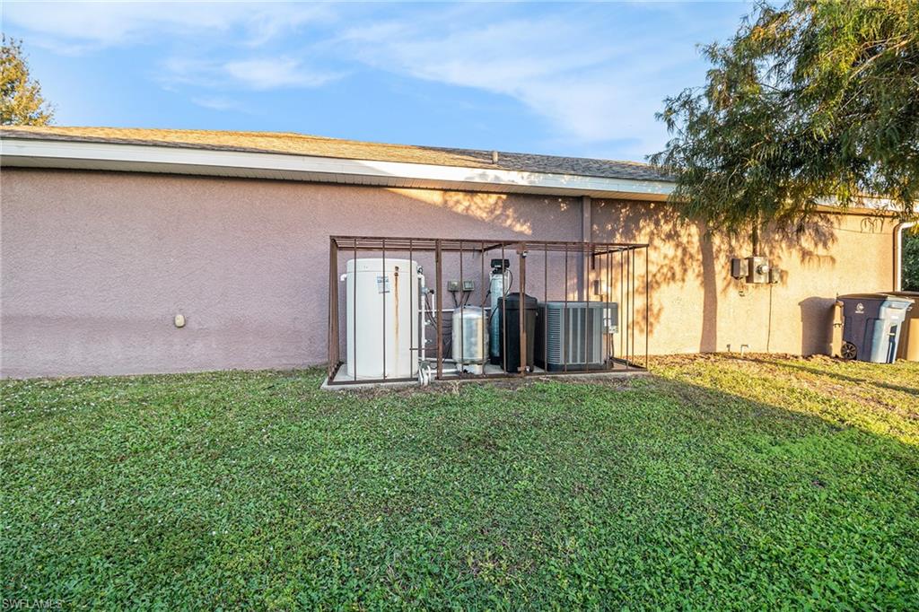 LEHIGH ACRES - Residential