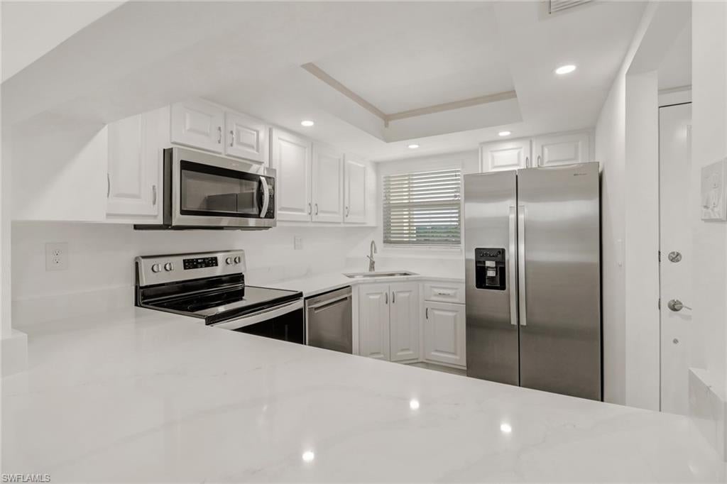 21 High Point CIR E 504