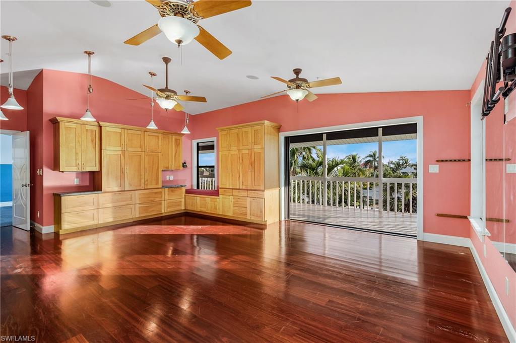 BAYVIEW ACRES - Residential