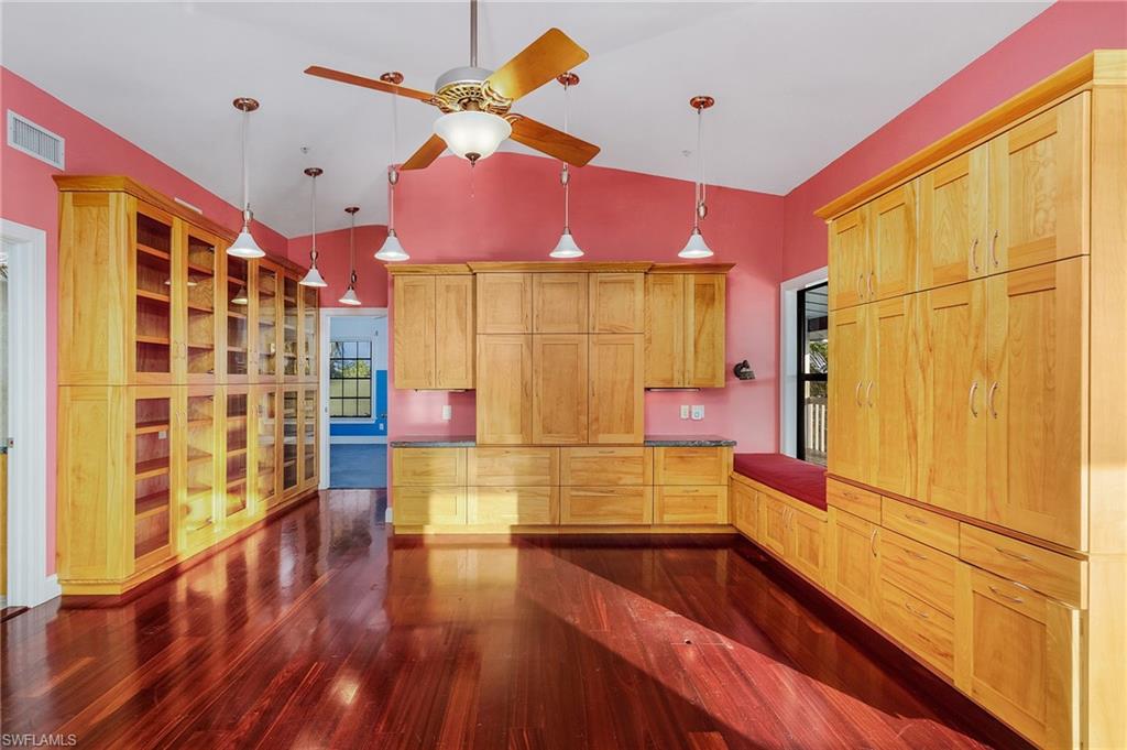 BAYVIEW ACRES - Residential