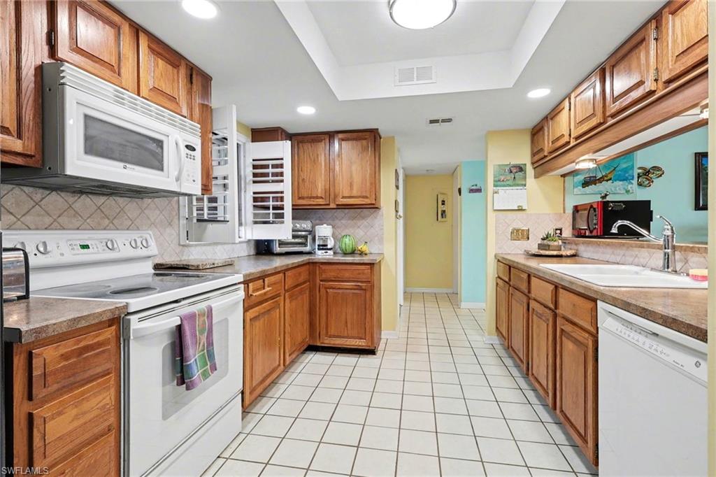 CLIPPER BAY CONDO - Residential