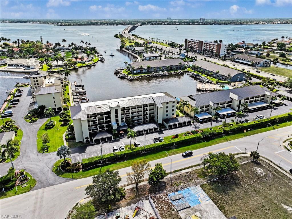 CLIPPER BAY CONDO - Residential