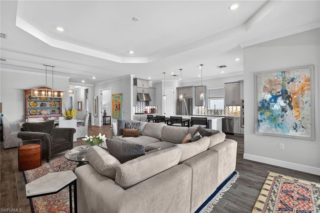 ESPLANADE BY THE ISLANDS - Residential