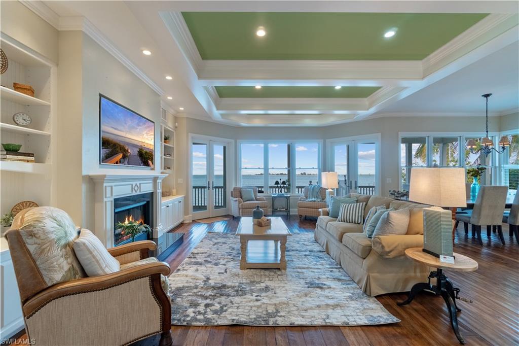 RICHARDSONS O L SUBD - Residential