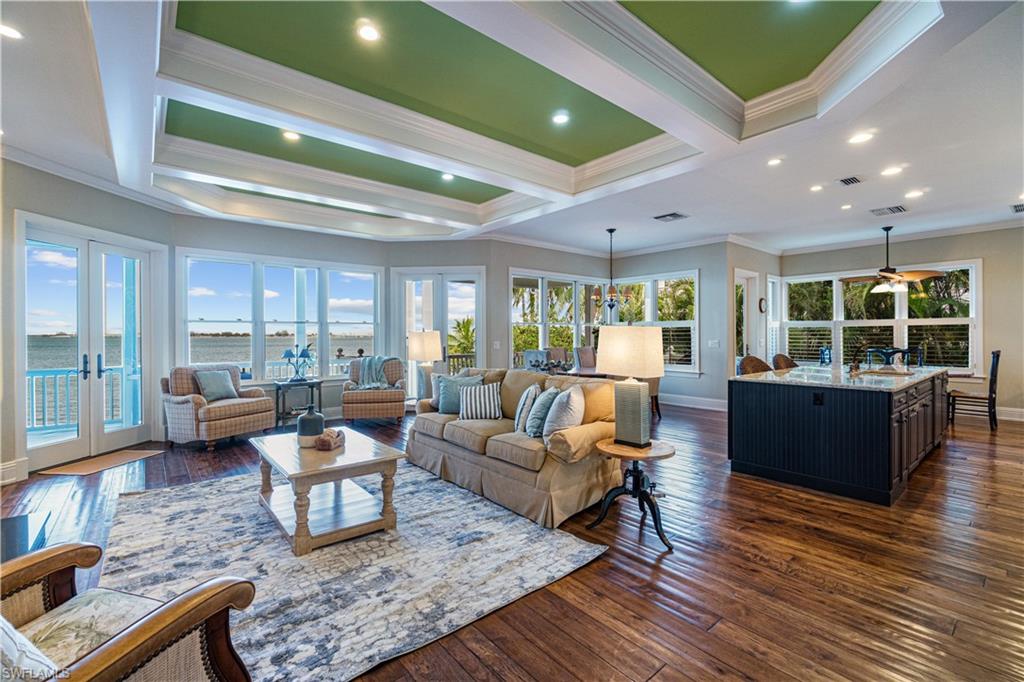 RICHARDSONS O L SUBD - Residential