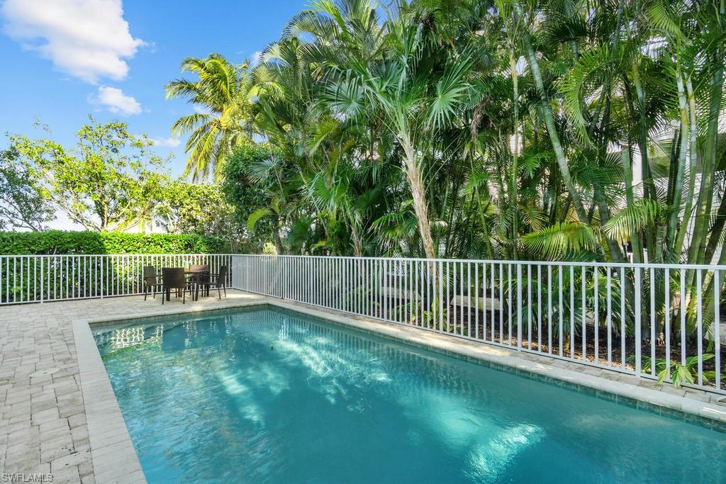 RICHARDSONS O L SUBD - Residential