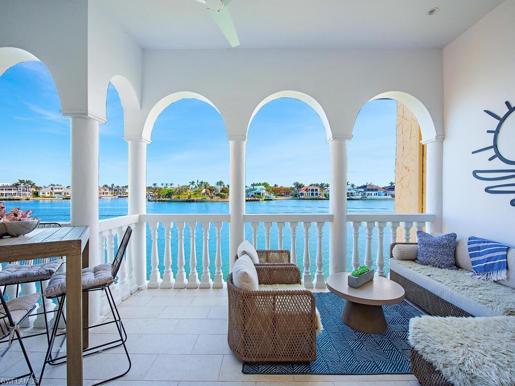 VENETIAN VILLAS - Residential