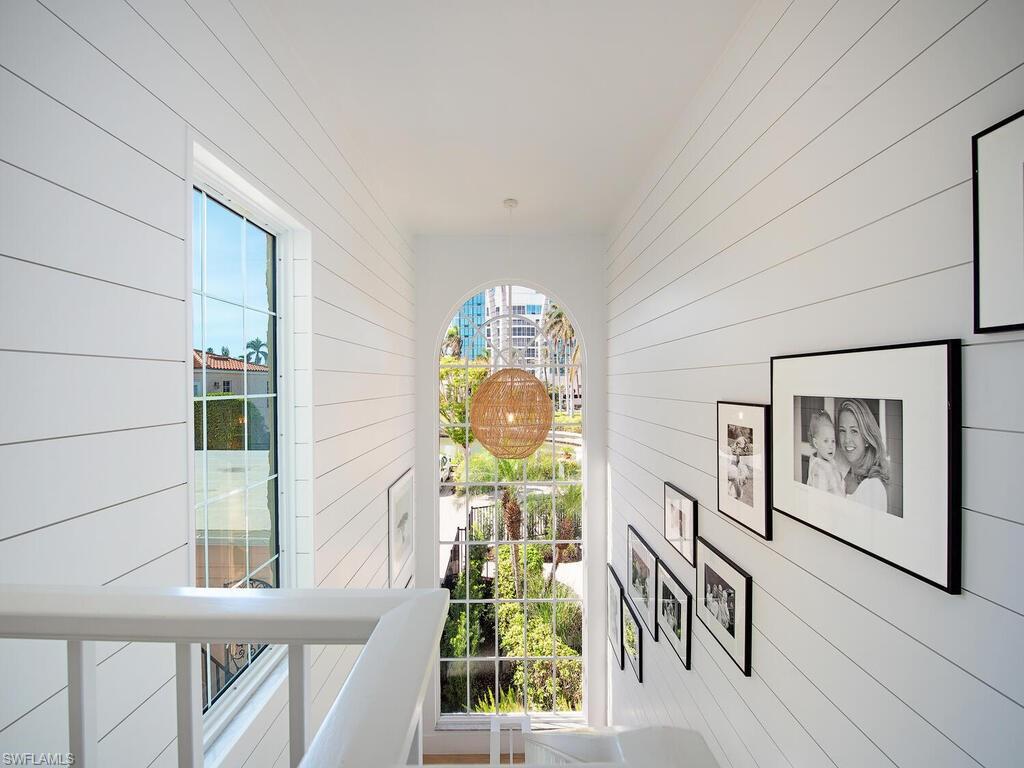 VENETIAN VILLAS - Residential