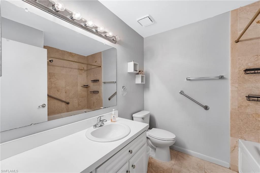 FOXMOOR LAKES - Residential