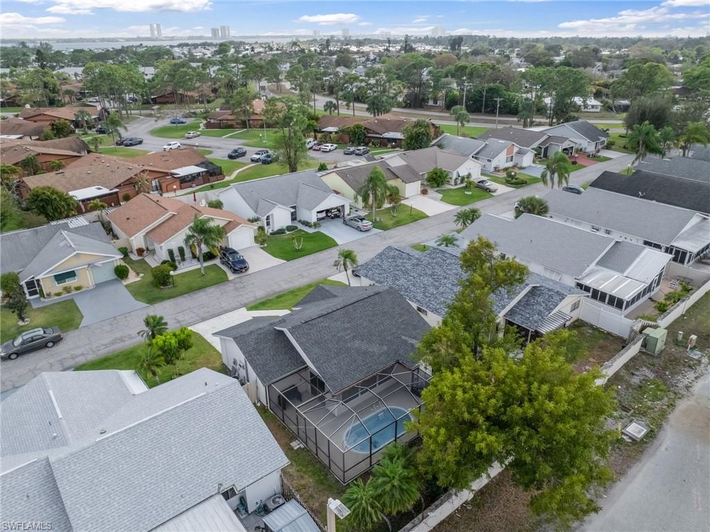 FOXMOOR LAKES - Residential