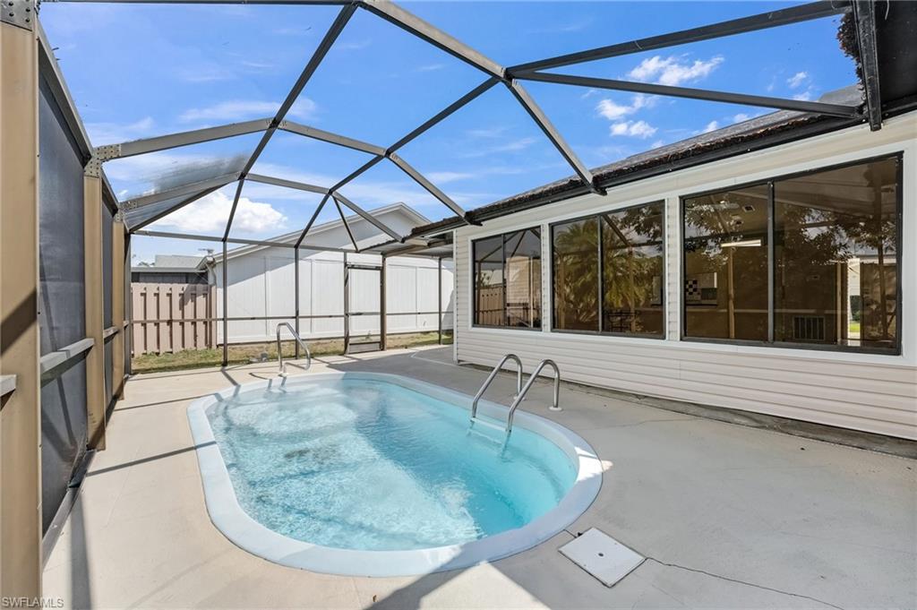 FOXMOOR LAKES - Residential