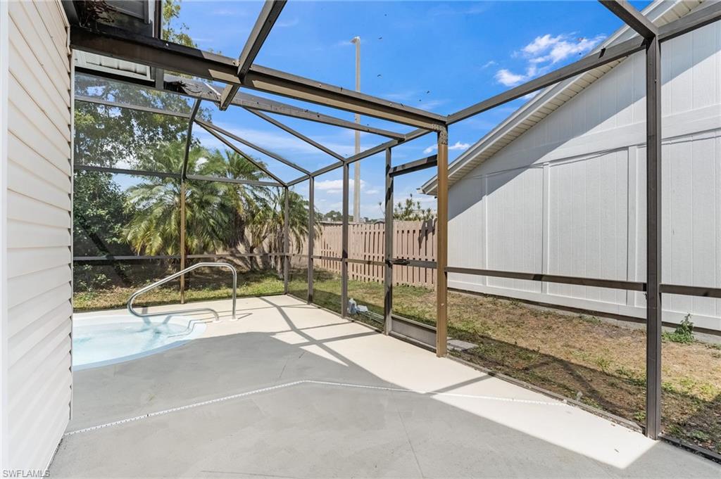 FOXMOOR LAKES - Residential