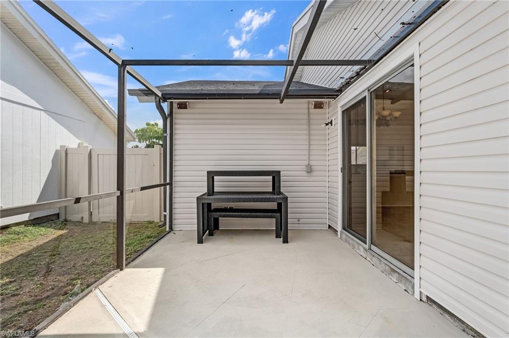 FOXMOOR LAKES - Residential