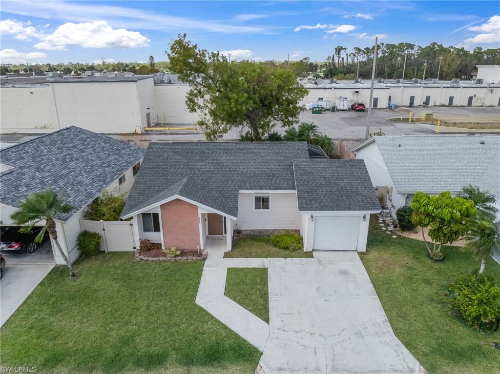 FOXMOOR LAKES - Residential