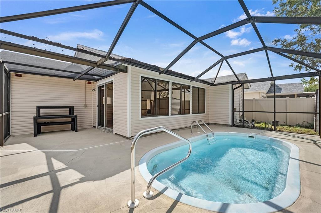 FOXMOOR LAKES - Residential