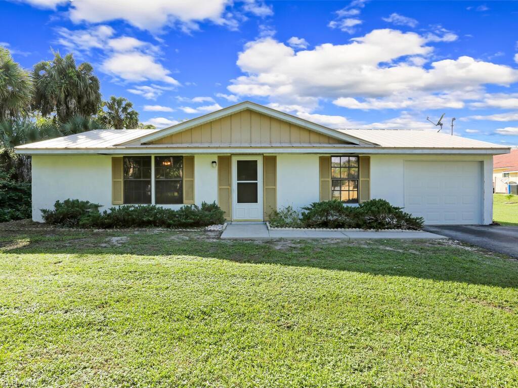 GOLDEN GATE ESTATES - Residential