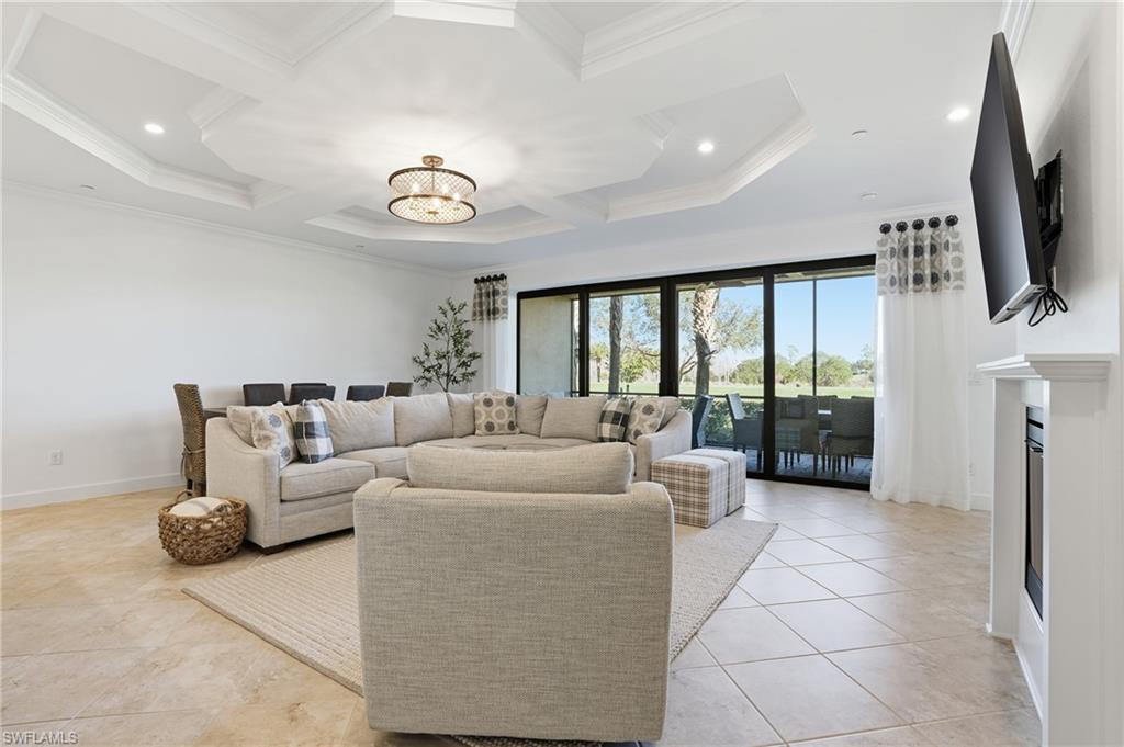 ESPLANADE - Residential