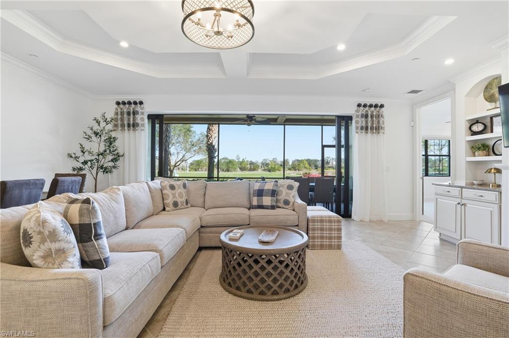 ESPLANADE - Residential