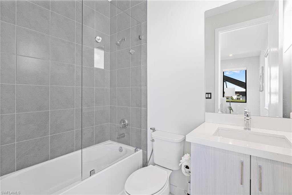 MAPLE RIDGE - Residential