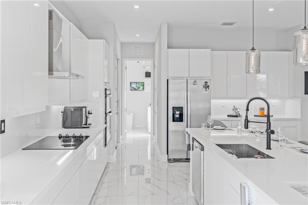 MAPLE RIDGE - Residential