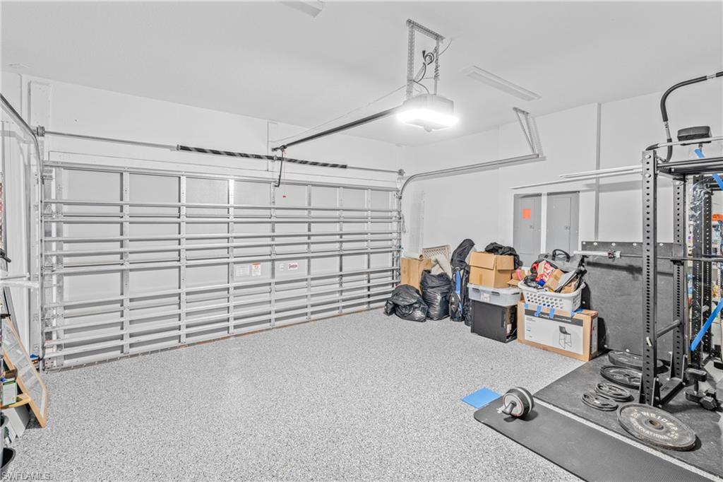 MAPLE RIDGE - Residential