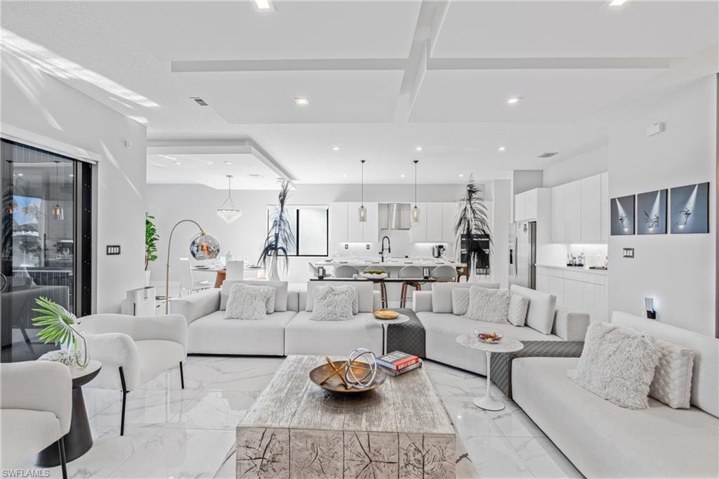 MAPLE RIDGE - Residential