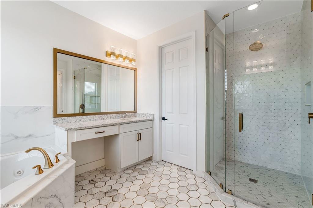 MARINA BAY - Residential Lease