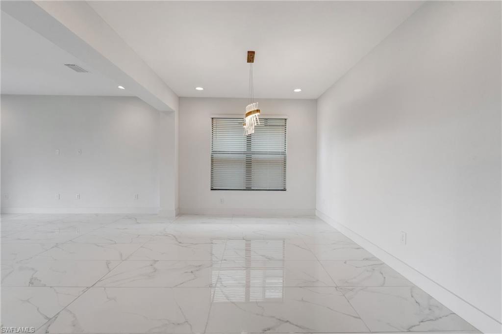 MARINA BAY - Residential Lease