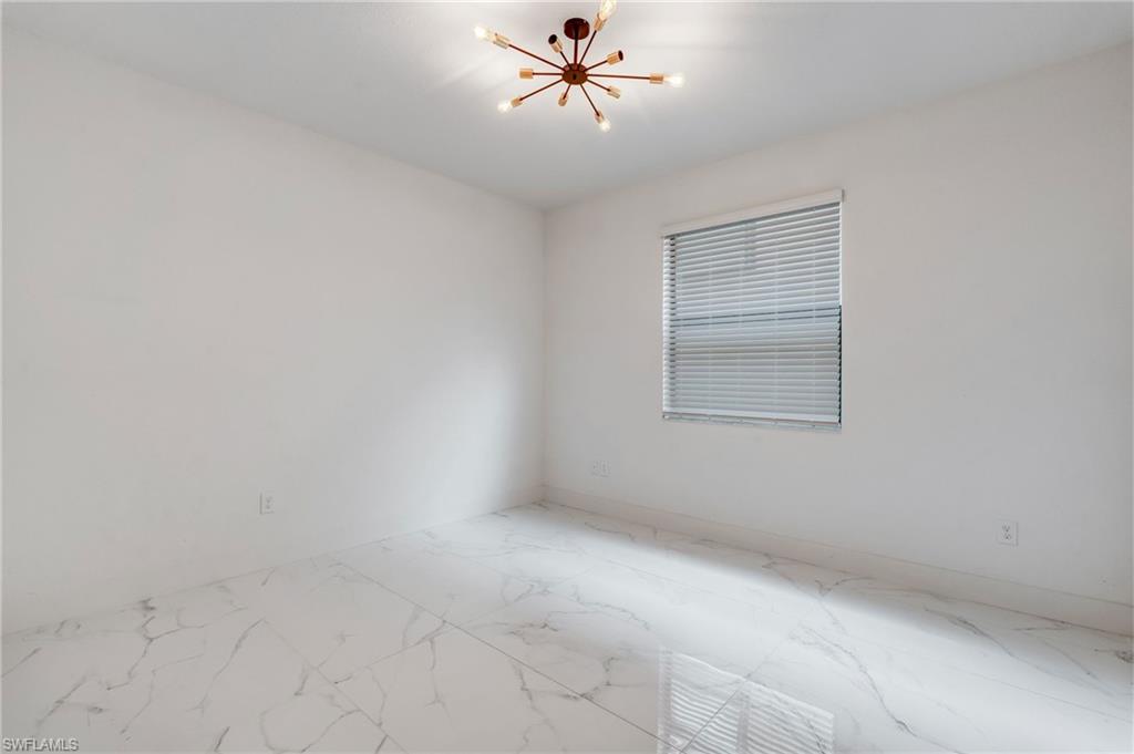 MARINA BAY - Residential Lease